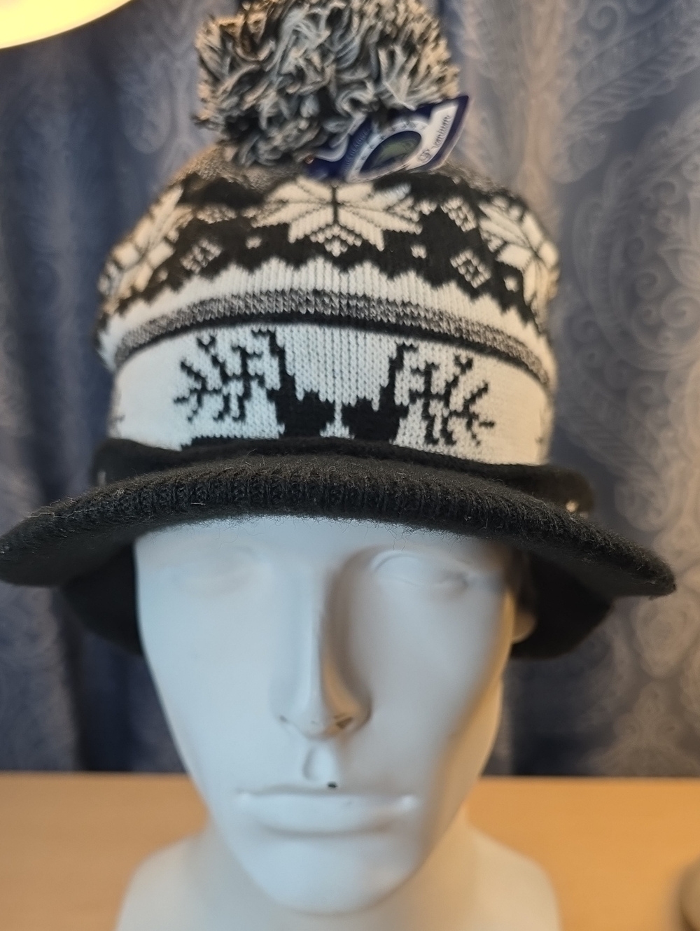 NWT Premium Black White Nordic Reindeer Visor Beanie Pom Hat | Unisex OSFM